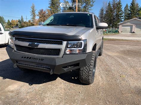 2007 Chevrolet Tahoe With 20x9 Hostile Fury And 28555r20 Nitto Ridge