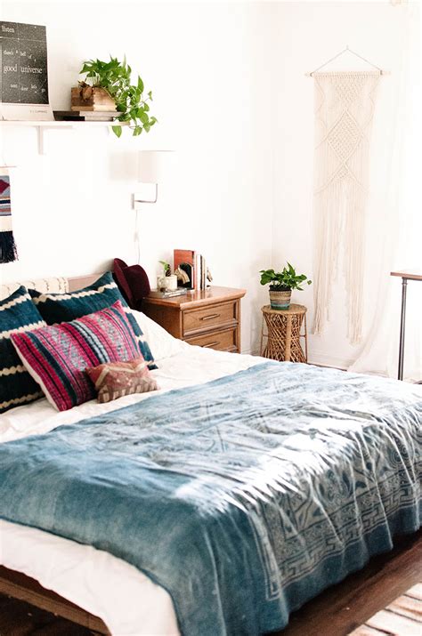 It is full of texture, patterns, lines and beautiful contrasts. Bohemian Charm Meets Mid-Century Modern in Sunny Florida ...
