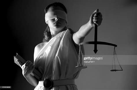 Justice Femme Avec Différentes Situationssérie Photo Getty Images