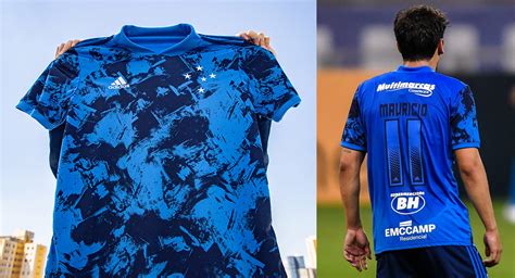 Nova terceira camisa do Cruzeiro traz numeração invisível e viraliza