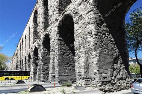 Istanbul Turqu A De Abr Antiguo Acueducto Romano De Valente En