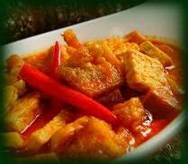 Tinorangsak or tinoransak is an indonesian hot and spicy meat dish that uses specific bumbu (spice mixture) found in manado cuisine of north sulawesi, indonesia. Resep Sayur Tahu Tempe Bumbu Kari | Resep Masakan Indonesia