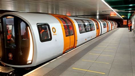 New Glasgow Subway Train Put To The Test Bbc News