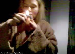 brooke mueller smokes crack and spends 1 500 on meth in shocking new video footage daily mail