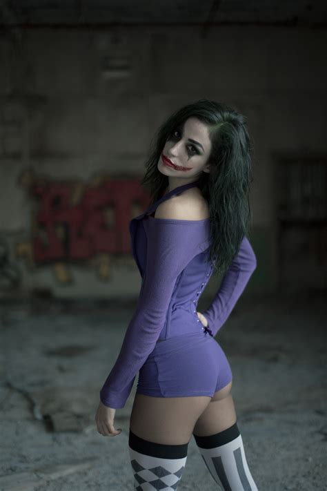 Having it braided or cut short are the first ideas that come to mind when you think of how to reduce to a minimum the troubles of black hair styling. Wallpaper : cosplay, model, ass, photography, Joker, blue ...