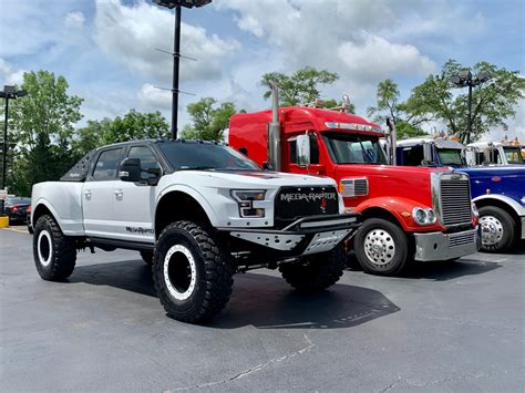 Take a stock truck, throw on. Used 2019 Ford F350 Super Duty Lariat Ultimate *Mega ...