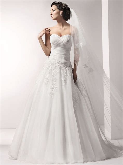 Die preise der aktuellen agnes bridal dream brautkleider kollektion findest du bei uns im das label agnes präsentiert sich romantisch und verspielt. Agnes Bridal Dream Brautkleider 2016 | ms Bildergalerie ...