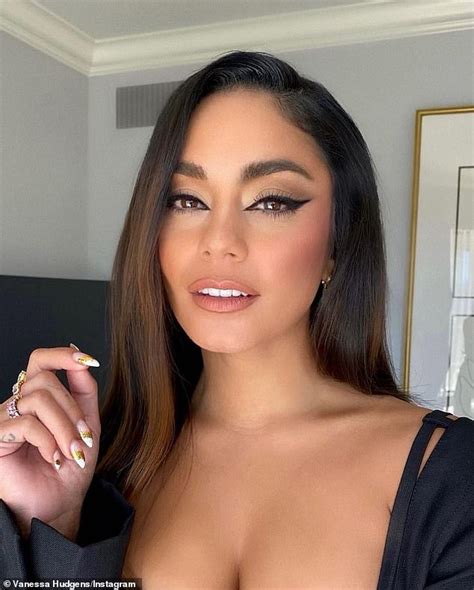 Vanessa Hudgens Wows In Low Cut Black Top While Posing For A Duo Of Stunning Selfies Daily
