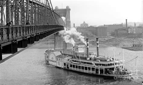 Cincinnati Suspension Bridge And Steamboat 1906 Bw Photograph By Padre