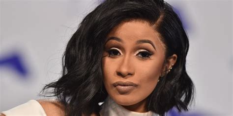 Cardi B Poses Nude Six Weeks After Giving Birth And Looks Incredible