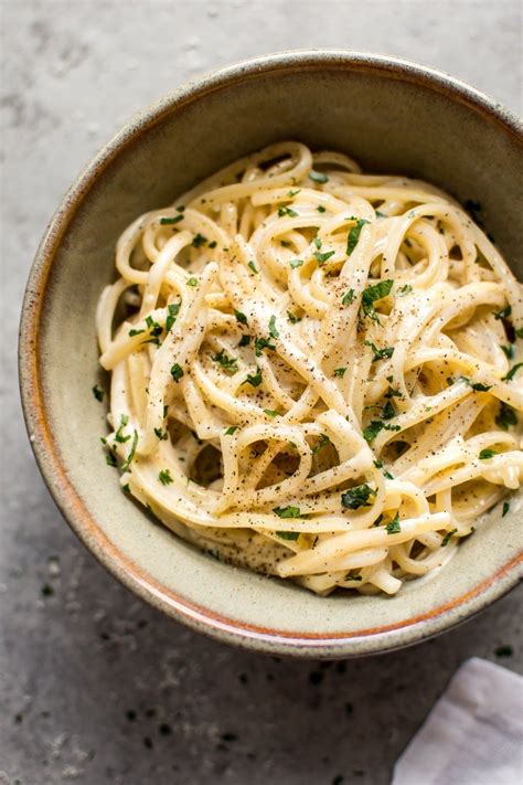 Make Creamy Garlic Pasta In 15 Minutes Tonight Creamy Garlic Pasta