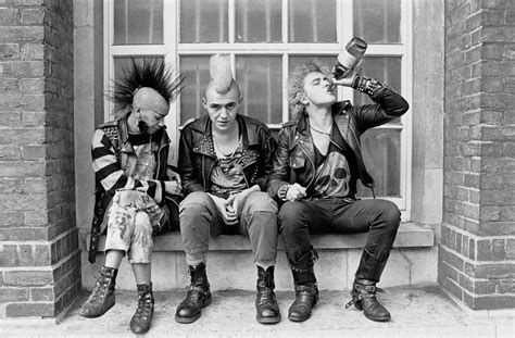Punk Dr Martens Rock Emo Totem Punks 70s Punk Guys Punk
