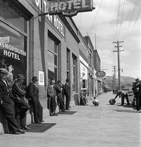 The Legacy of Harry Rowed: A Canadian Documentary Photographer — Galt