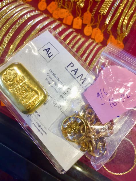 Keadaan dimana org ramai berpusu2 datang membeli emas di kedai emas sri tanah merah di shah alam. Kedai Emas Dan Permata Sri Payang - Posts | Facebook
