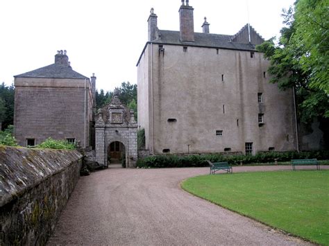 Craig Castle Aberdeenshire Scotland Castles Scottish Castles Castle