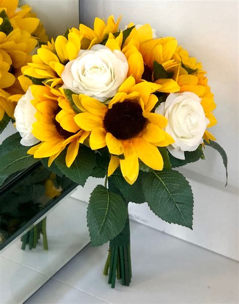 Customize Package Sunflower Bouquet Sunflower And White Rose Etsy