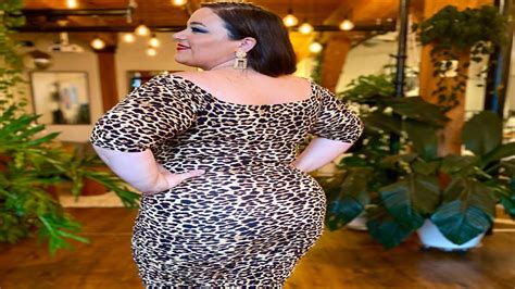 Select Your Plus Size Fashion !! Latest Beautiful Plus Size Latest