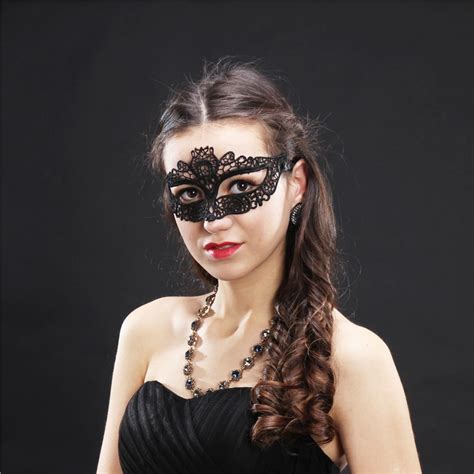 Fashion Masquerade Masks Women Fancy Dance Ball Sexy Eye Masks Halloween Costume Makeup Half