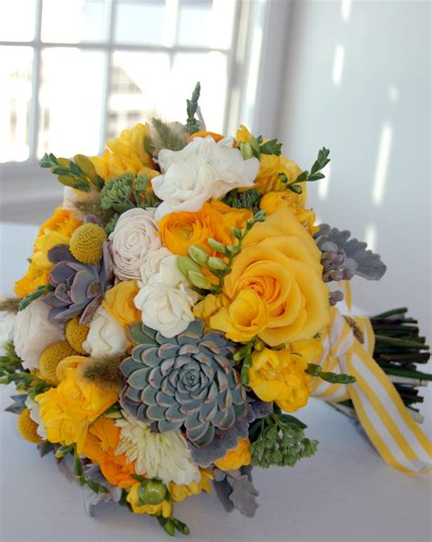 So, if you are looking flowers for best friend than i will suggest you to go with yellow roses that are available at oyegifts/com. Flowers By Semia: Lindsey's Yellow Wedding