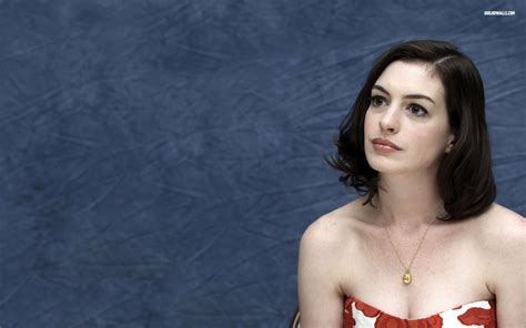 Free Download Anne Hathaway Desktop Wallpaper Free Download In Widescreen Hd 1280x800 For Your