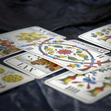 Discover Our Complete Guide To Tarot Card Decks