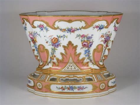 Adrian Sassoon A Soft Paste Sèvres Porcelain Vase Hollandois 1757 60