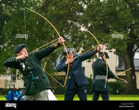 Longbow Royal Company Of Archers Hi Res Stock Photography And Images