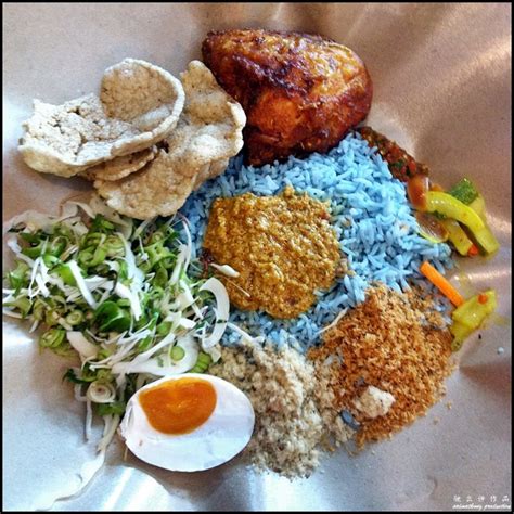 Jalan sultanah zainab 2, kubang kerian, 16150, malaysia. Kesom Cafe @ Aman Suria - Nasi Kerabu w Ayam Goreng ...