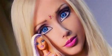 La belleza de la Barbie humana sin nada de maquillaje quedó