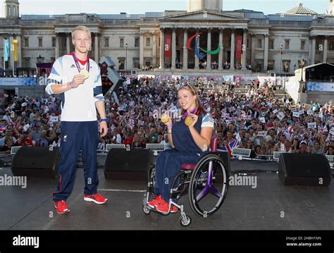 Jonnie Peacock And Hannah Cockroft Team Gb Paralympic Gold Medalists At