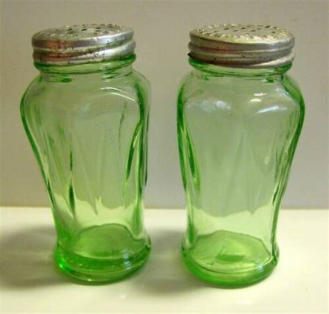Green Hazel Atlas Salt Pepper Shakers Depression Uranium Glass Icicle