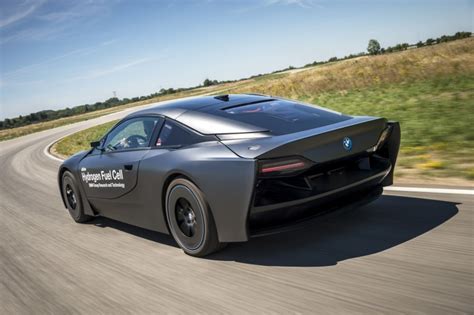 Compared to supercars, the 2019 bmw i8 is very fuel efficient. BMW Reveals i8 Hydrogen Fuel Cell Prototype - Art of Gears