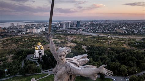 For Russians 75 Years Later Stalingrad Is A Battle To Remember The