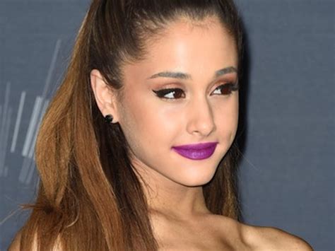 21 Times Ariana Grandes Right Side Was The Unsung Hero Of 2014 Bustle