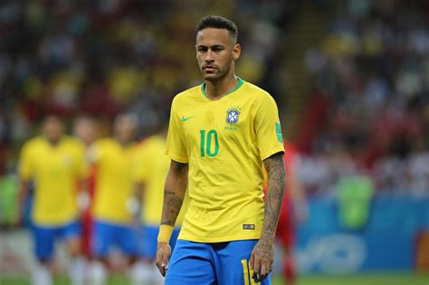Barcelona for 222 million euro (264.5463 million u.s. Netflix dreht Doku : Neymar soll erneut zum Filmstar werden