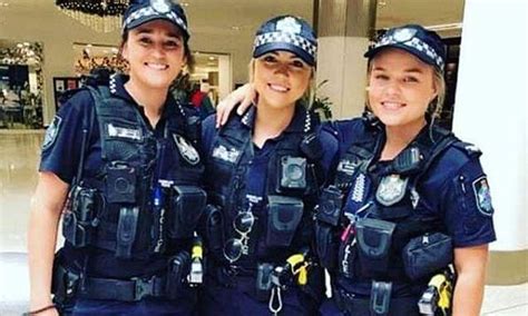 Queensland Police Officers Sparks Compliments On Facebook Daily Mail Online