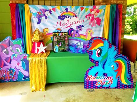 Pin On Party Backdrops