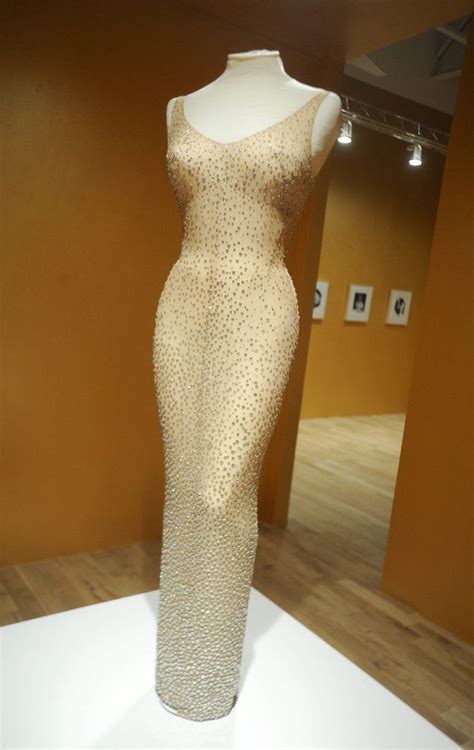 Marilyn Monroes Dress From Jfks Birthday Sells For 48 Million Fashion Drawing Dresses