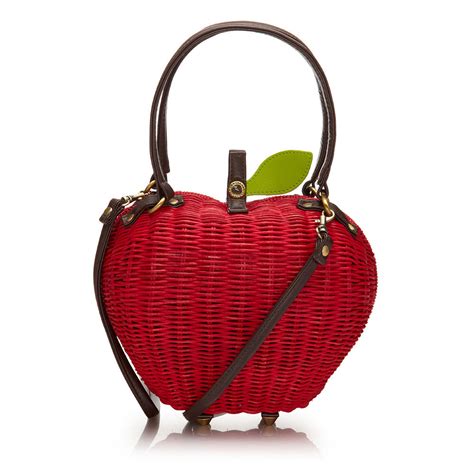 Atlas Rose Wish List Wednesday Ollie And Nics Delicious Apple Bag