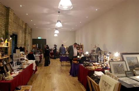 Cirencester Antiques And Collectables Market Updated 2020 All You Need