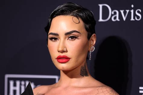 Demi Lovato Will Make Directorial Debut With New Hulu Documentary