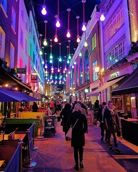 Carnaby Street My Go To Shopping Spot In London The Street Is Bear