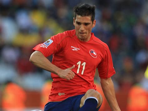 He left liverpool after just one season, joining spanish side real betis gonzalez was signed from albacete on 6 july 2006 for £4,500,000. Mark Gonzalez Pictures | Latest Sports Alerts