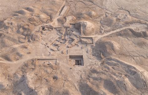 Royal Sumerian Palace And Temple Uncovered In Ancient Girsu