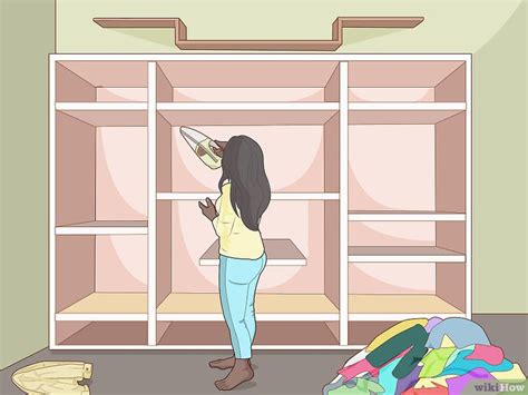 Una cabina armadio economica è un progetto possibile e facile da realizzare con queste cinque idee. Come Organizzare una Cabina Armadio: 15 Passaggi