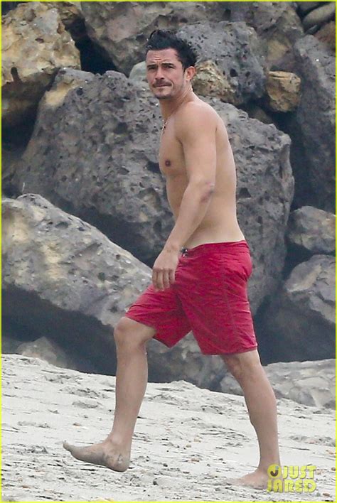 Orlando Bloom Goes Shirtless In Malibu For Labor Day Weekend Photo