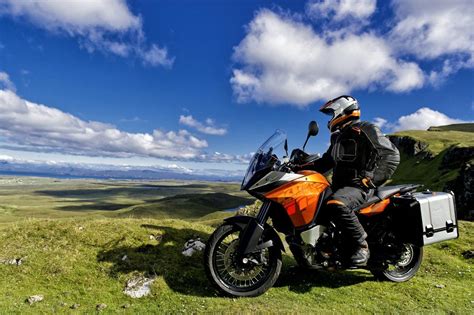 The ktm 1190 adventure r is not only lighter, more powerful and more dependable than ever; KTM 1190 Adventure Pricing Starts at €13,990 - Asphalt ...