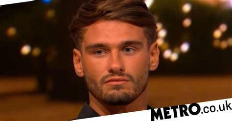 Love Islands Jacques Oneill Is On Crutches Following Nasty Accident