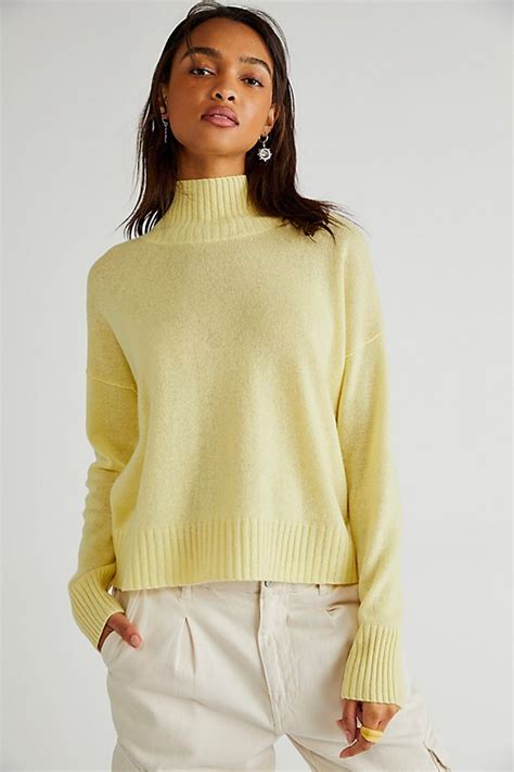 The 12 Best Turtlenecks For Women And How To Style Them Who What Wear