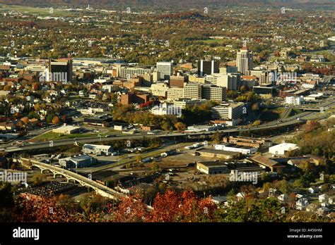 Roanoke Virginia Aerial Hi Res Stock Photography And Images Alamy